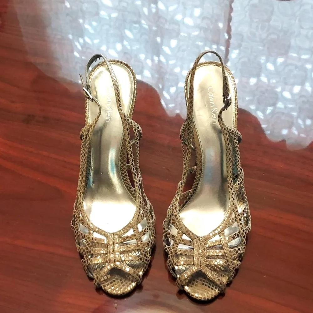 Calvin Klein silver sandals - Picture 1 of 4